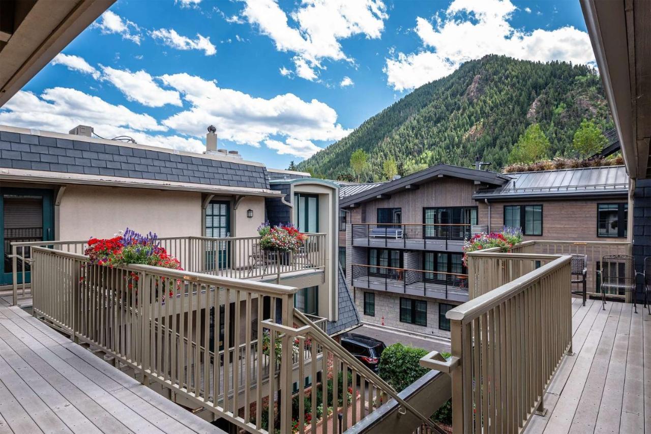 Chateau Dumont 17 Aspen Bagian luar foto